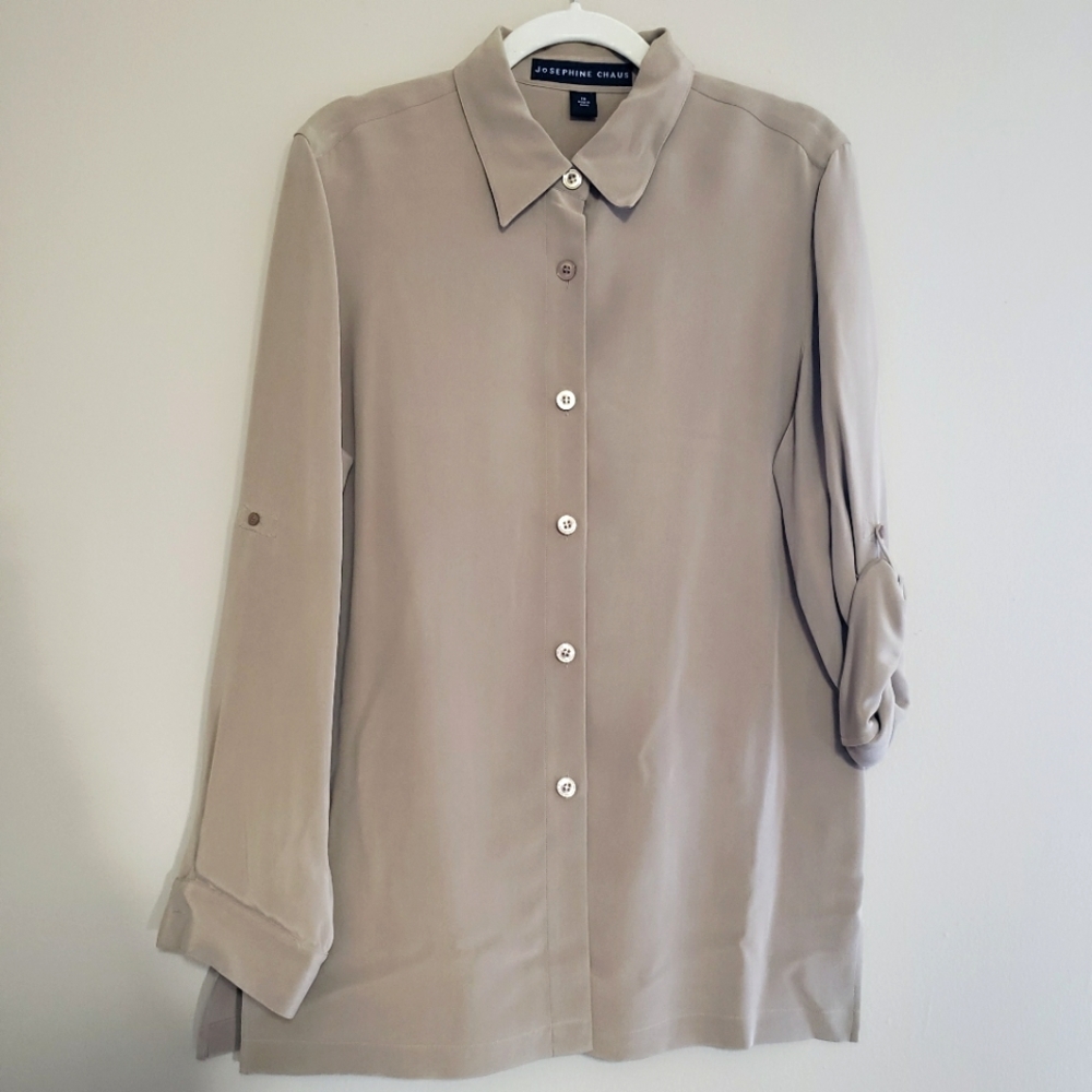 Josephine Chaus Taupe Button-Front Long-Sleeve Blouse